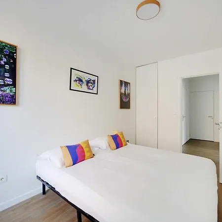 Charming - 2br-4p- Balcony-