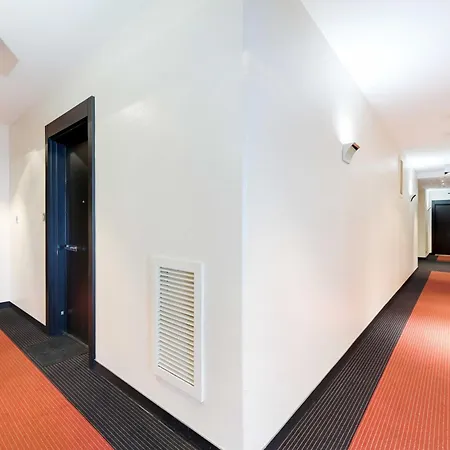 Appartamento Charming - 2br-4p- Balcony-