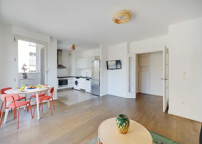 Charming - 2br-4p- Balcony- * مالاكوف