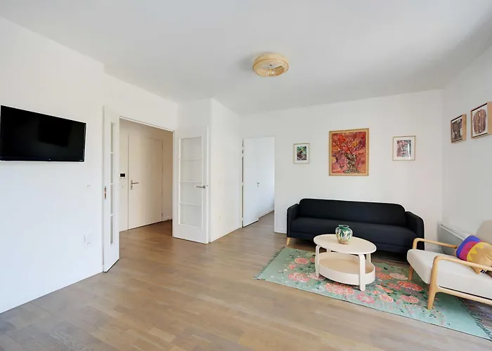شقة Charming - 2br-4p- Balcony- مالاكوف